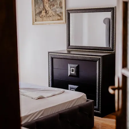 Central Nest Apartment