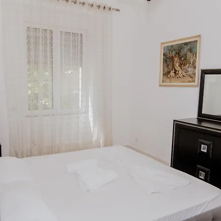 Apartment Central Nest Tirana